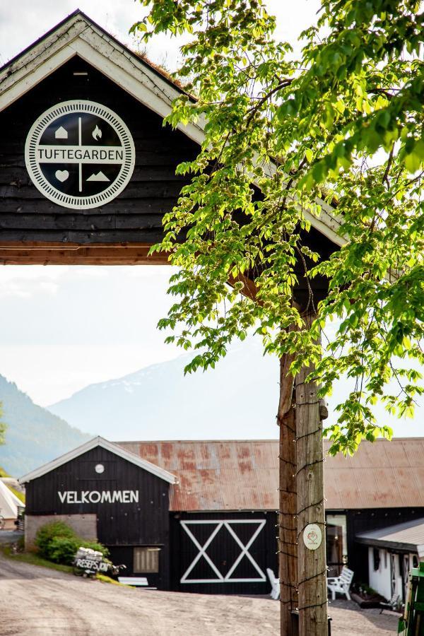 Tuftegarden Hotel Viksdalen Exterior foto